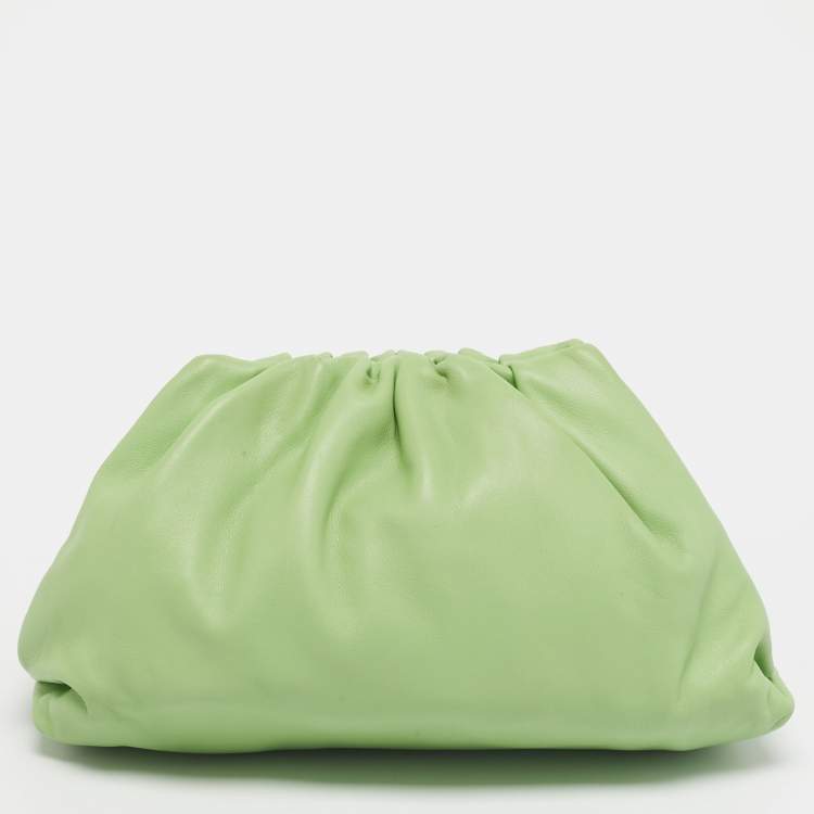 Pre Owned Bottega Veneta Light Green Leather The Pouch Clutch