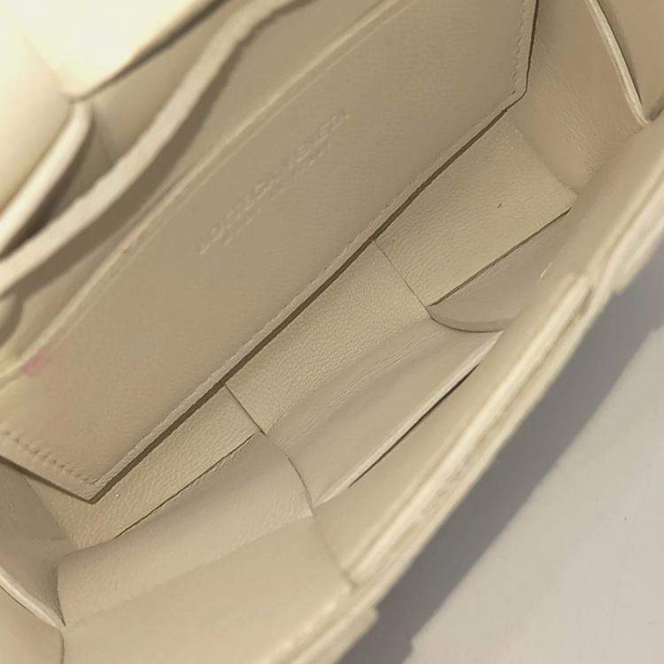 Pre Owned Bottega Veneta White Leather Candy Cassette Bag