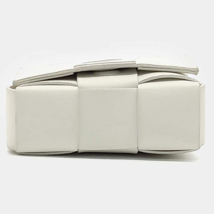 Pre Owned Bottega Veneta White Leather Candy Cassette Bag