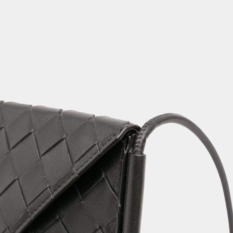 Pre Owned Bottega Veneta Black Calfskin Intrecciato Solstice Phone Pouch