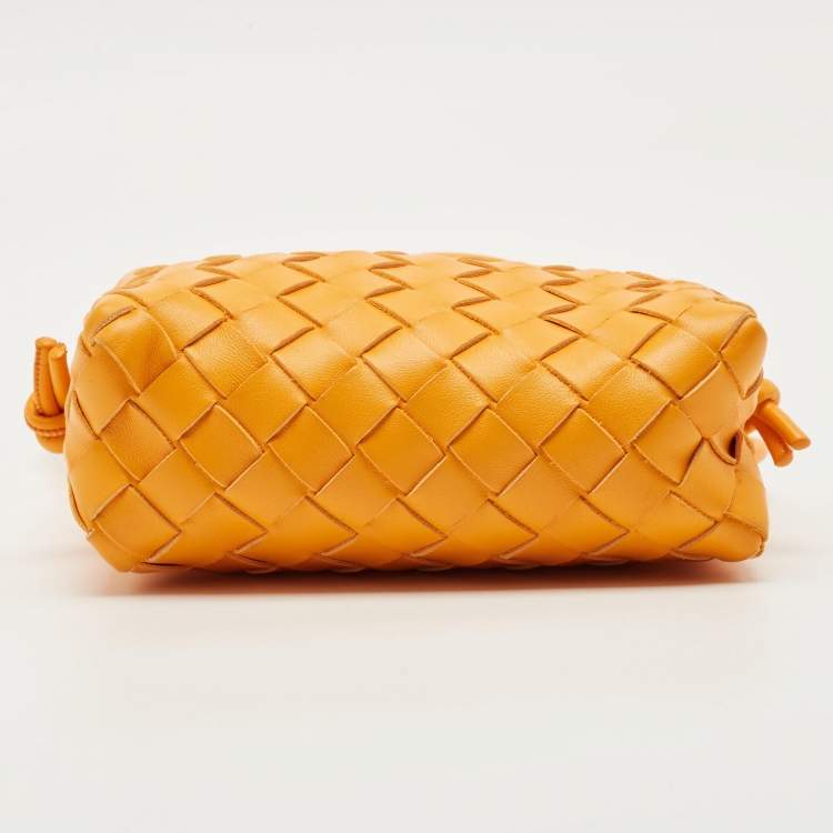 Pre Owned Bottega Veneta Orange Intrecciato Leather Mini Loop Camera Bag