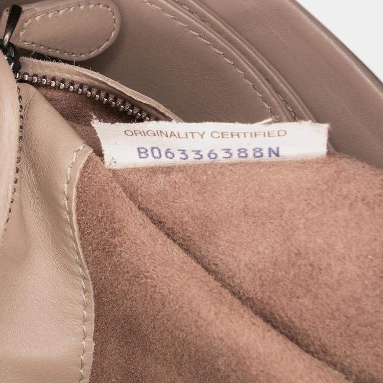 Pre Owned حقيبة بوتيغا فينيتا بني فاتح صغير ناعم متشابك روما ساتشل