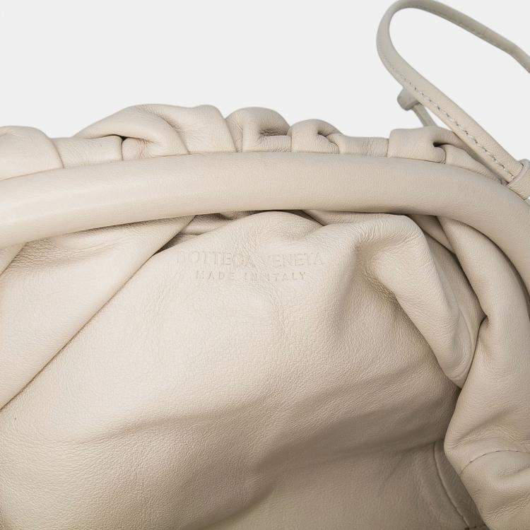 Pre Owned Bottega Veneta White Lambskin The Mini Pouch Crossbody