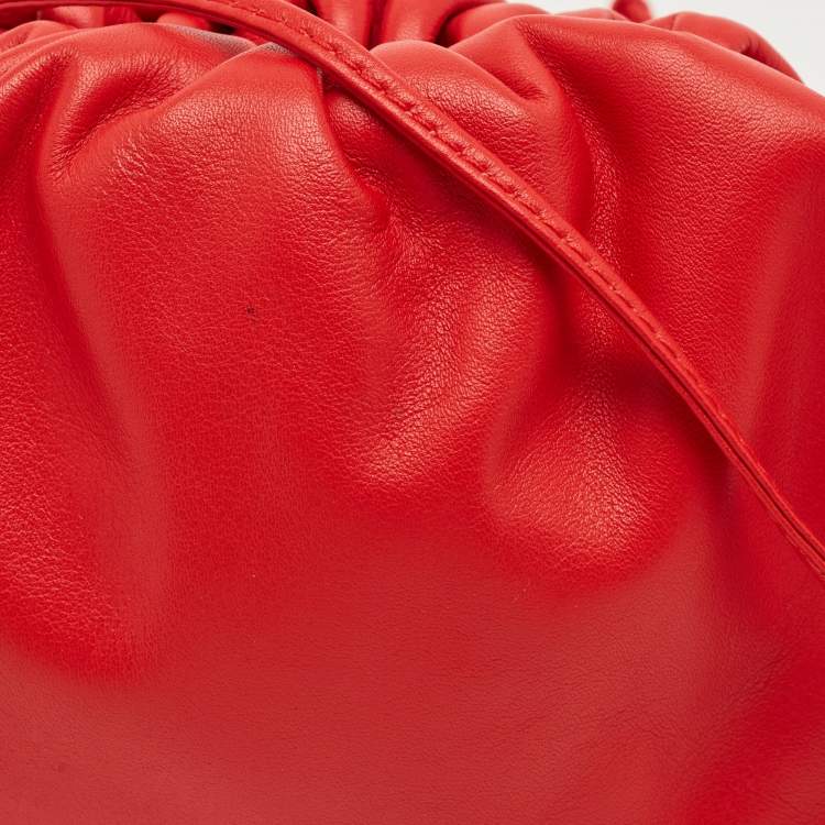 Pre Owned Bottega Veneta Red Leather Mini The Pouch Bag