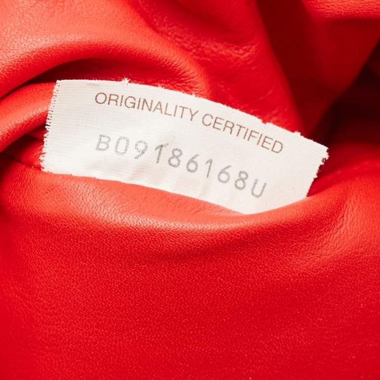 Pre Owned Bottega Veneta Red Leather Mini The Pouch Bag