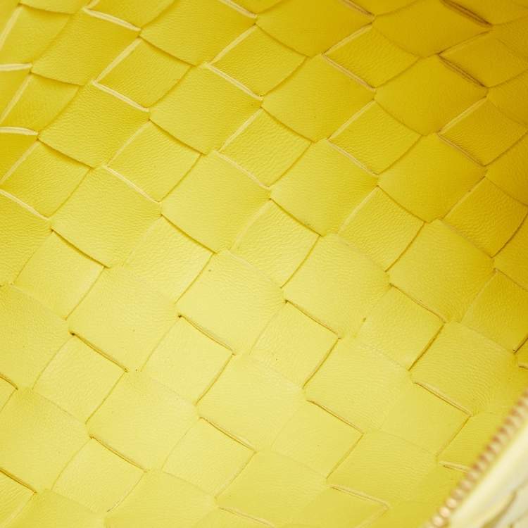 Pre Owned Bottega Veneta Yellow Intrecciato Leather Small Loop Camera Bag