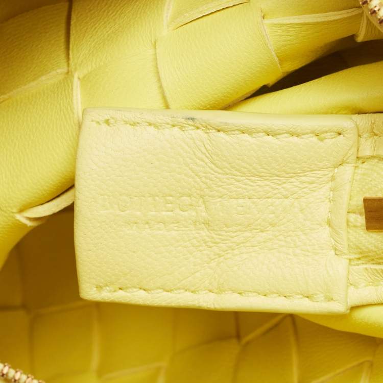 Pre Owned Bottega Veneta Yellow Intrecciato Leather Small Loop Camera Bag