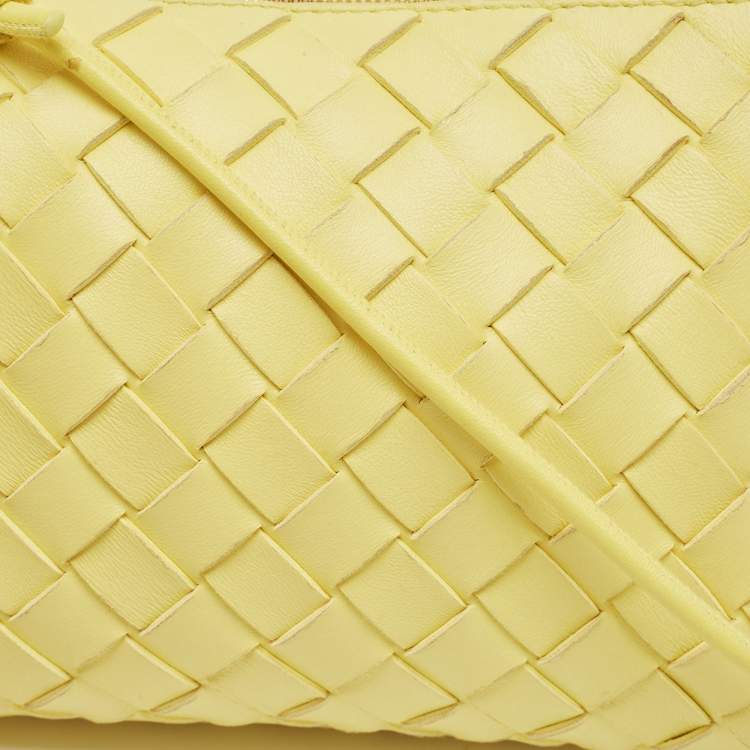 Pre Owned Bottega Veneta Yellow Intrecciato Leather Small Loop Camera Bag