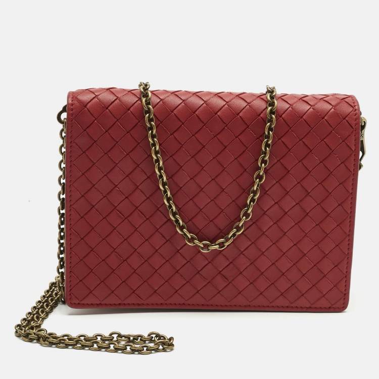 Pre Owned Bottega Veneta Red Intrecciato Leather Flap Wallet On Chain