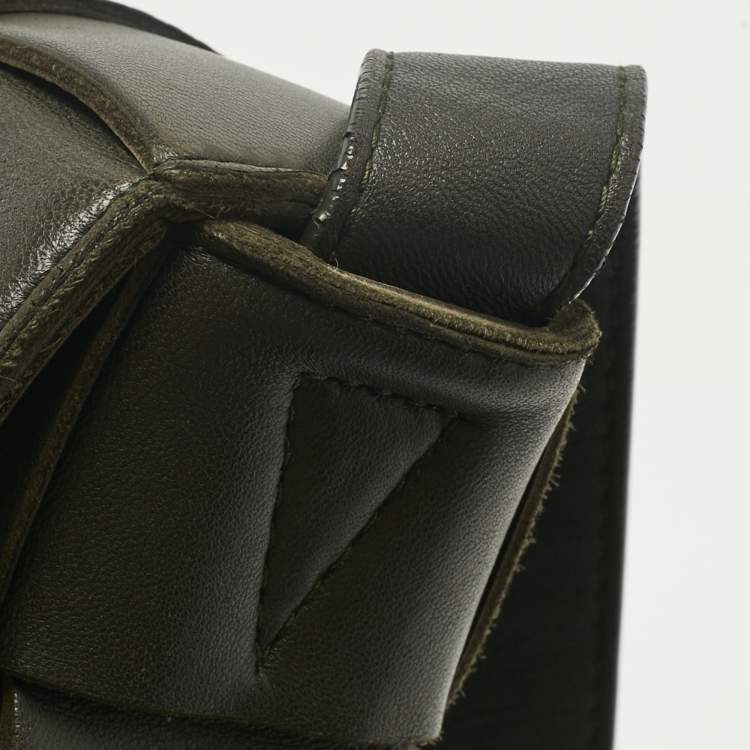 مملوكة مسبقًا Bottega Veneta Dark Green Intrecciato Leather Cassette Shoulder Bag