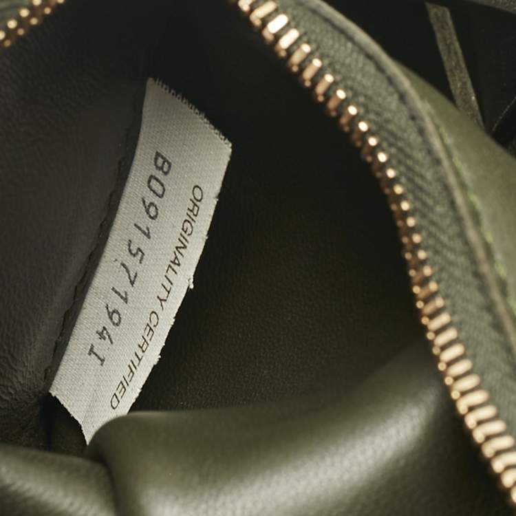 مملوكة مسبقًا Bottega Veneta Dark Green Intrecciato Leather Cassette Shoulder Bag