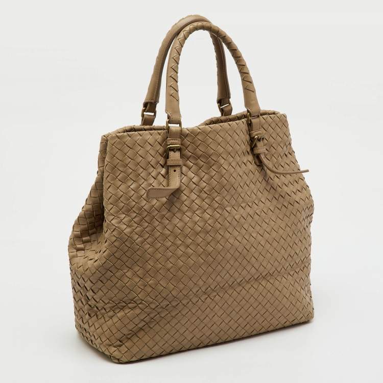 Pre Owned Bottega Veneta Beige Intrecciato Leather Medium Cesta Tote