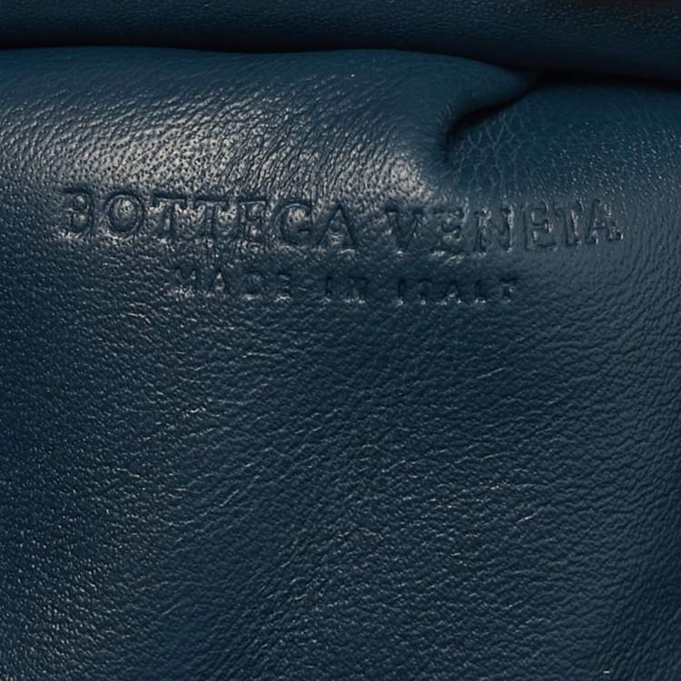 Pre Owned Bottega Veneta Blue Leather Mini The Pouch Bag
