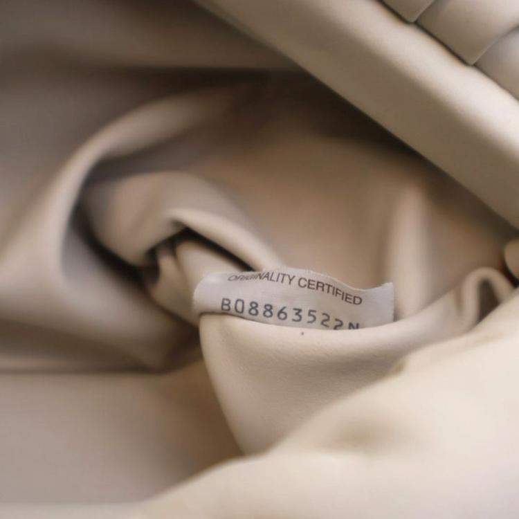 Pre Owned Bottega Veneta White Lambskin The Chain Pouch