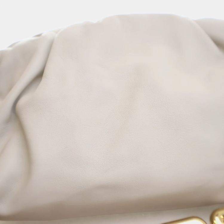 Pre Owned Bottega Veneta White Lambskin The Chain Pouch