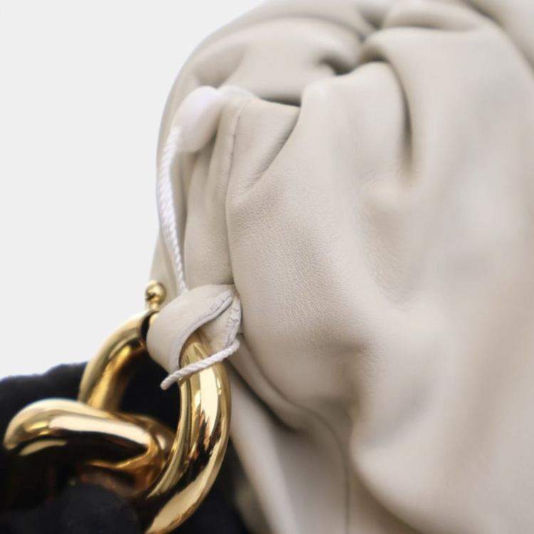 Pre Owned Bottega Veneta White Lambskin The Chain Pouch