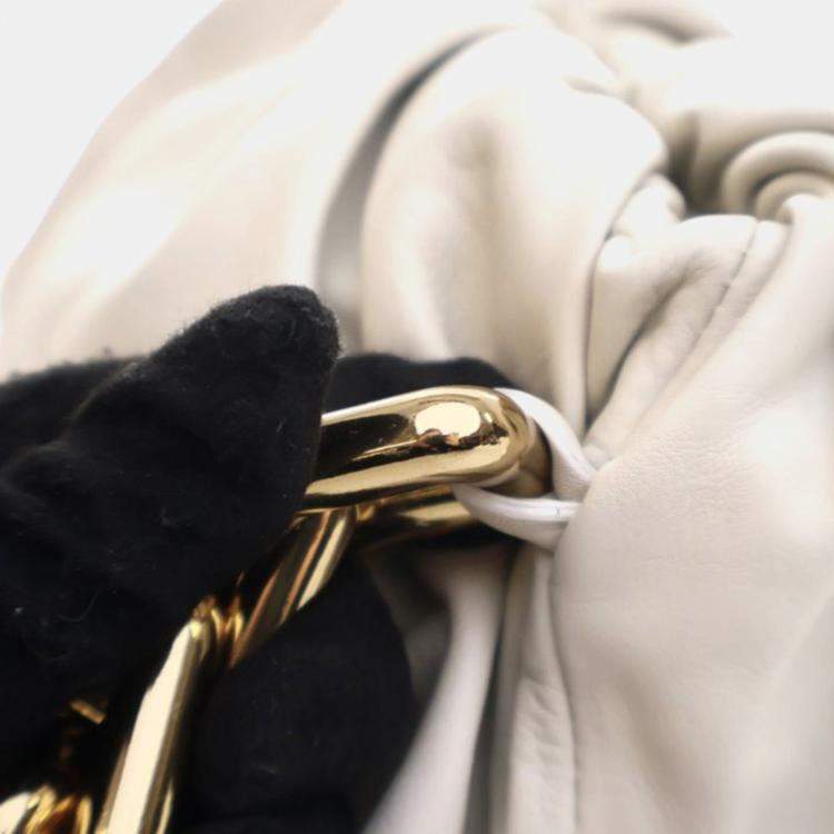 Pre Owned Bottega Veneta White Lambskin The Chain Pouch