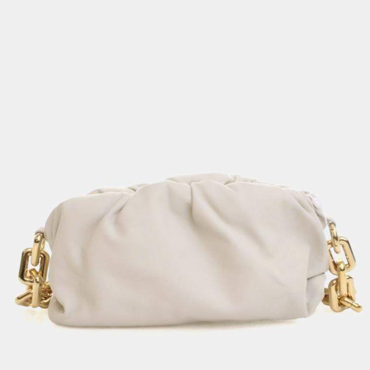 Pre Owned Bottega Veneta White Lambskin The Chain Pouch