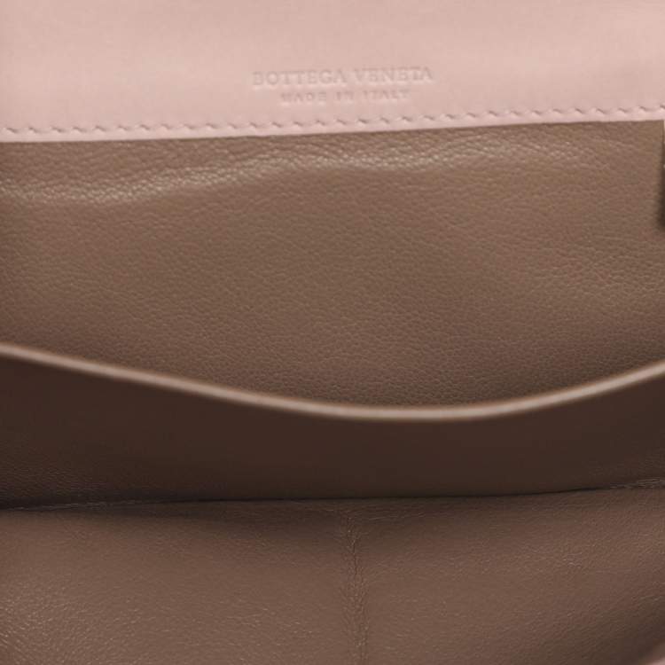 مملوكة مسبقًا Bottega Veneta Blush Pink Intrecciato Leather Continental Wallet