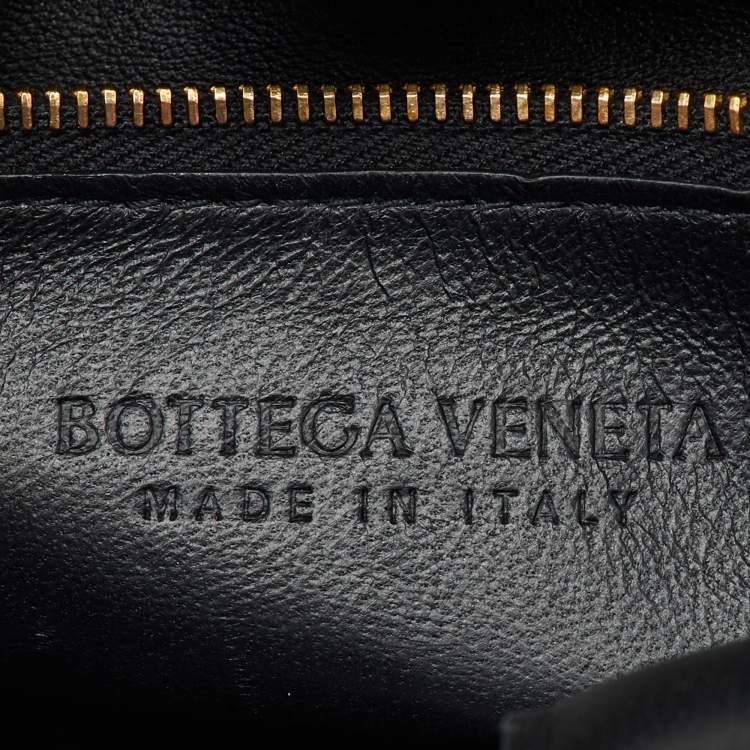 مملوكة مسبقًا حقيبة بوتيغا فينيتا سوداء جلد مبطن سلسلة كاسيت بمقبض علوي