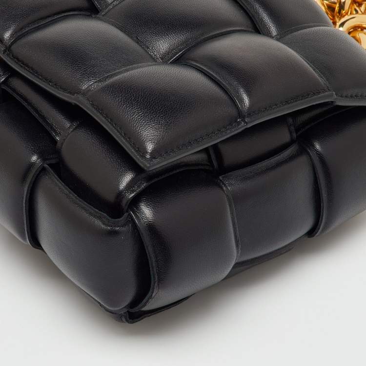 مملوكة مسبقًا حقيبة بوتيغا فينيتا سوداء جلد مبطن سلسلة كاسيت بمقبض علوي