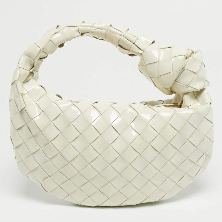 Pre Owned Bottega Veneta White Intrecciato Patent Leather Mini Jodie Hobo