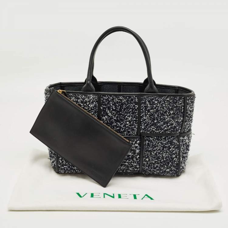 مملوكة مسبقًا حقيبة يد بوتيغا فينيتا أركو توييد إنتريتشو أسود/أزرق كحلي صغيرة