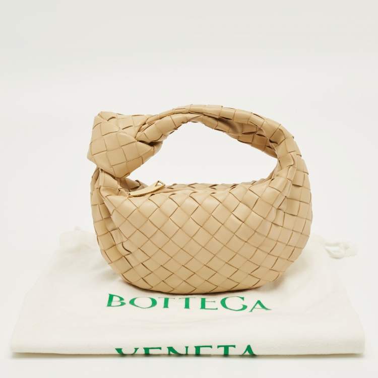 Pre Owned Bottega Veneta Beige Intrecciato Leather Mini Jodie Hobo