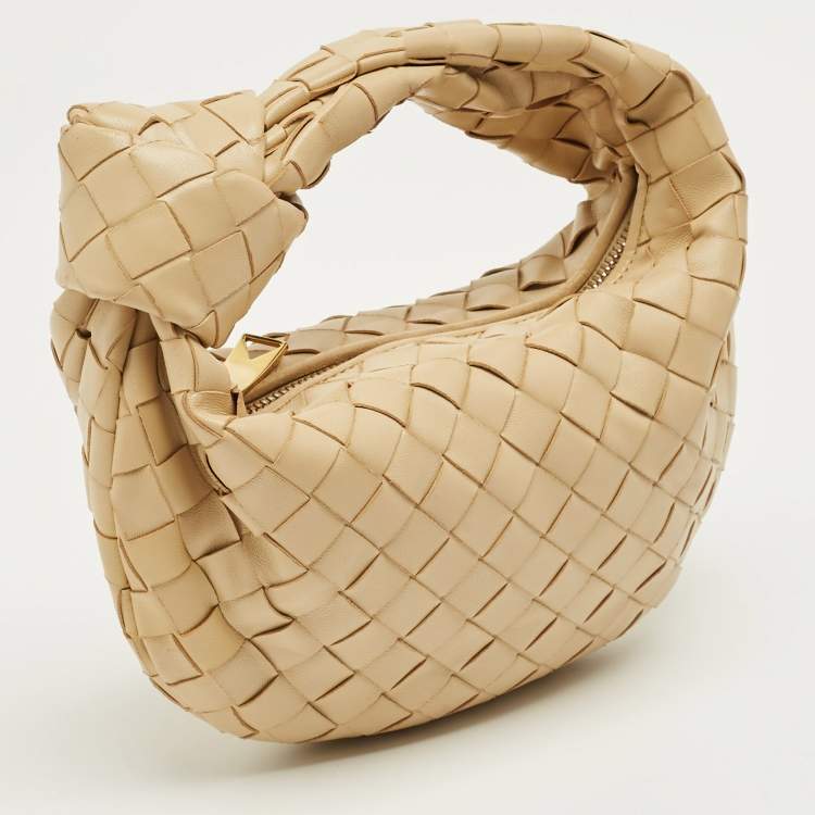 Pre Owned Bottega Veneta Beige Intrecciato Leather Mini Jodie Hobo