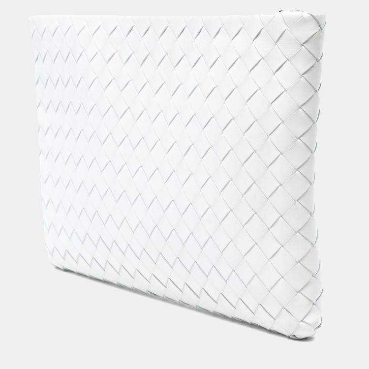 Pre Owned Bottega Veneta White Nappa Intrecciato Wristlet Clutch