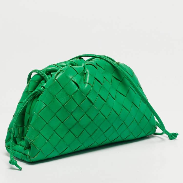Pre Owned Bottega Veneta Green Intrecciato Leather Mini The Pouch Bag