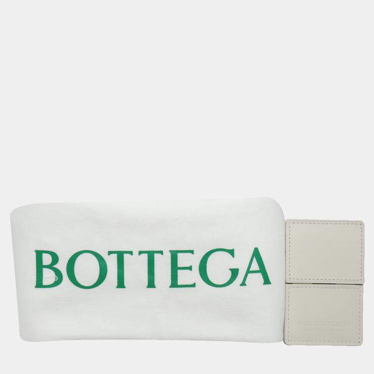 مملوكة مسبقًا حقيبة بوتيغا فينيتا توسكا إنترشياتو جلد أبيض