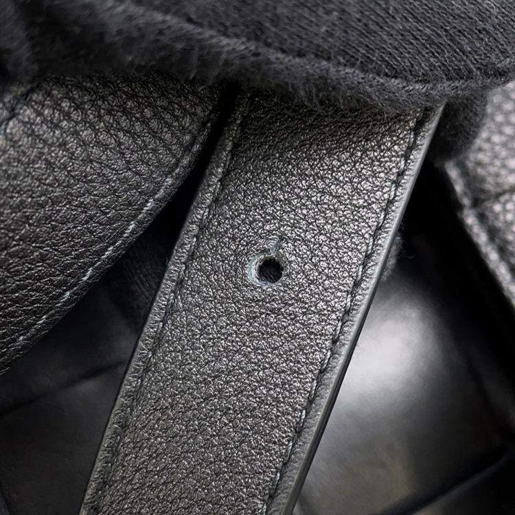 Pre Owned Bottega Veneta Cassette Shoulder Black Leather Size Mini