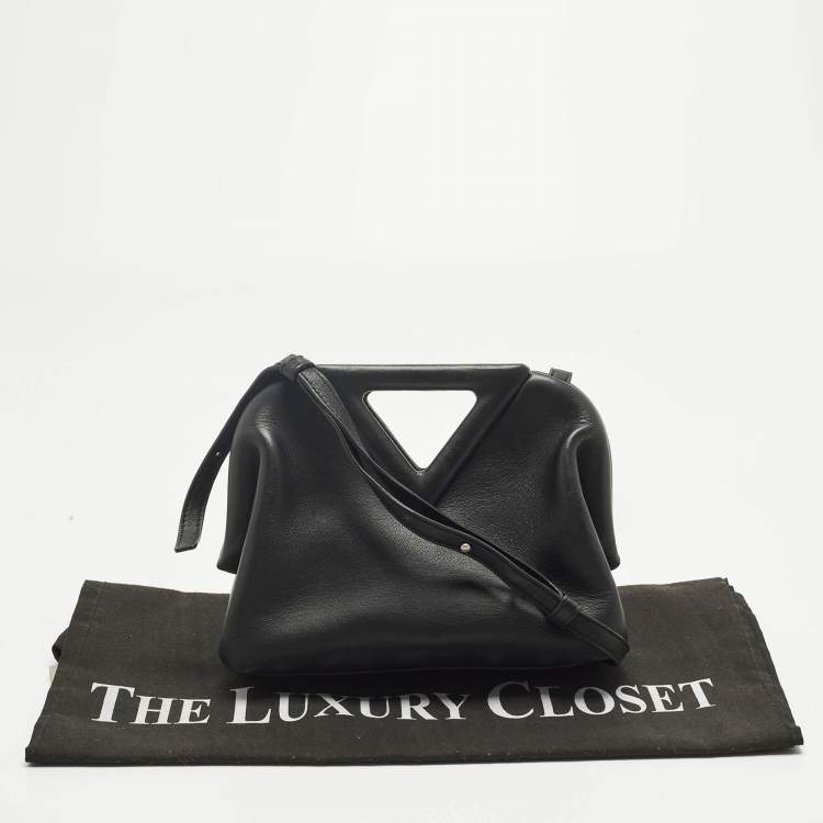 Pre Owned Bottega Veneta The Point Small Black Leather Crossbody Bag