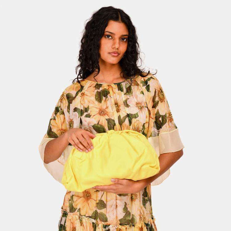 Pre Owned Bottega Veneta Yellow Leather Large Classic Pouch