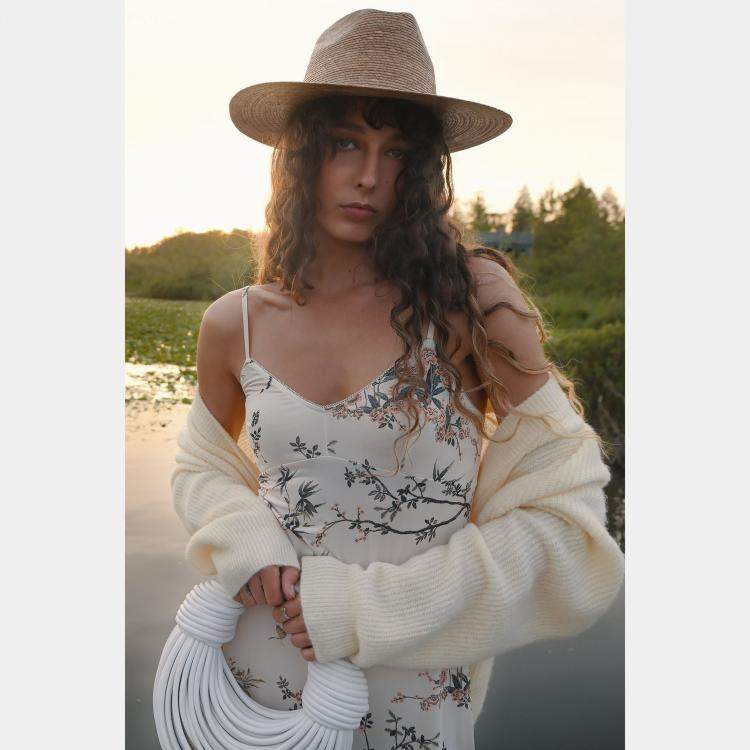 Pre Owned Bottega Veneta White Double Knot Leather Top Handle