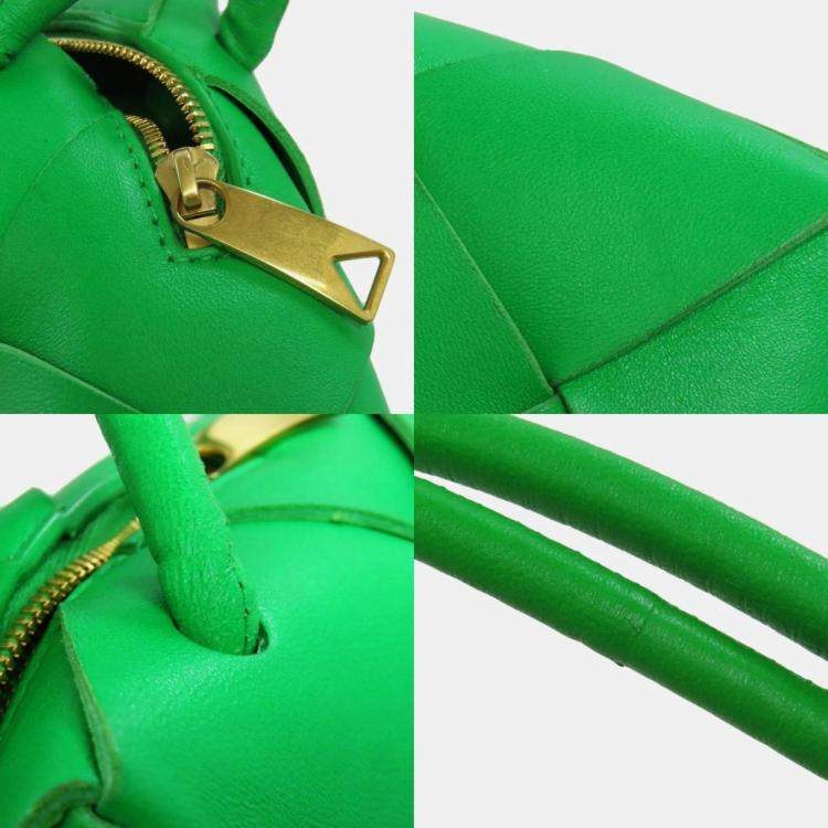 مملوكة مسبقًا Bottega Veneta Mini Cassette Camera Bag Shoulder In Calfskin