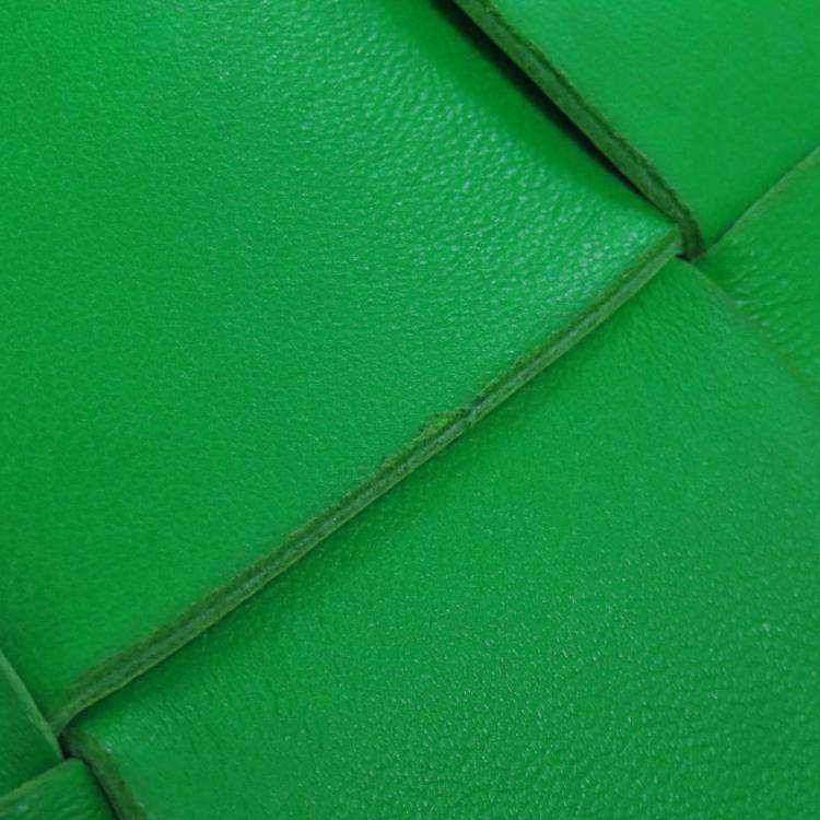 مملوكة مسبقًا Bottega Veneta Mini Cassette Camera Bag Shoulder In Calfskin