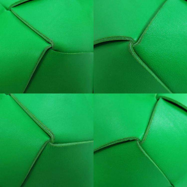 مملوكة مسبقًا Bottega Veneta Mini Cassette Camera Bag Shoulder In Calfskin