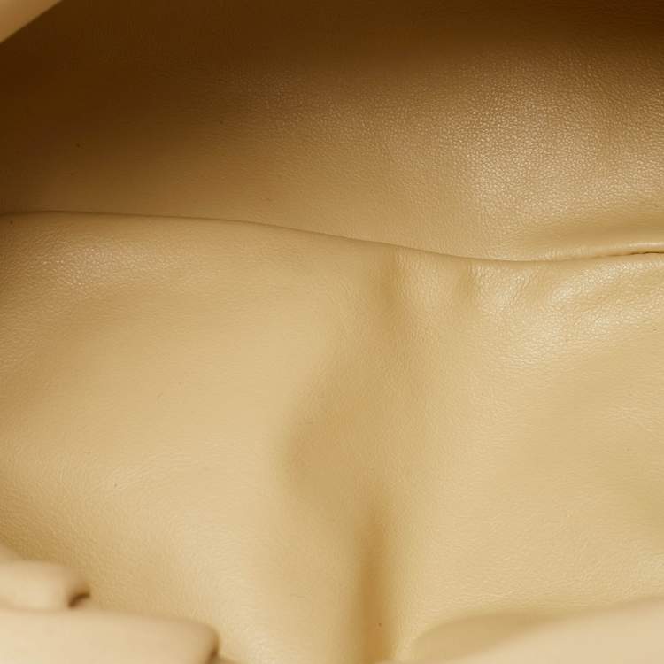 Pre Owned Bottega Veneta The Chain Pouch Beige Leather Bag