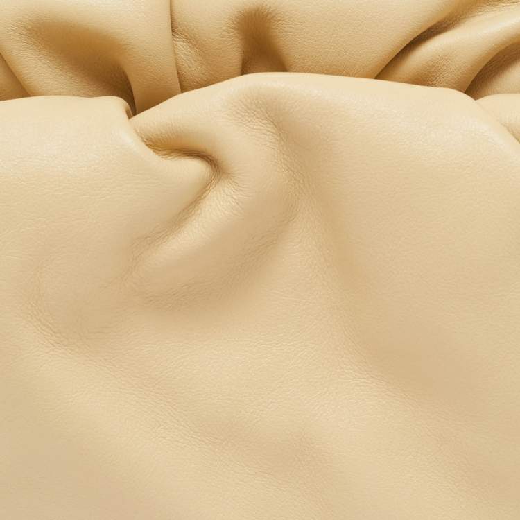 Pre Owned Bottega Veneta The Chain Pouch Beige Leather Bag