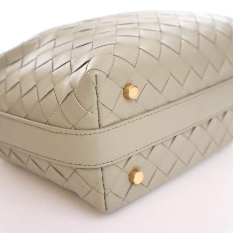 مملوكة مسبقًا Bottega Veneta Small Intrecciato Calfskin Wallace