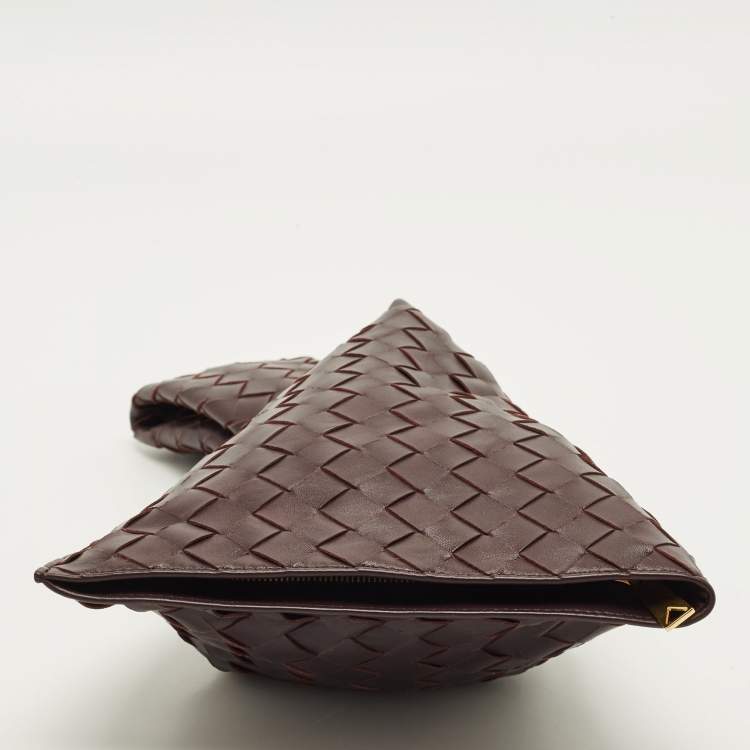 Pre Owned Bottega Veneta BV Twist Dark Burgundy Intrecciato Leather Clutch