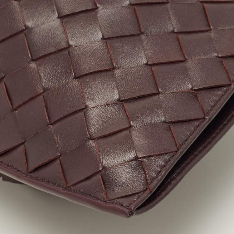 Pre Owned Bottega Veneta BV Twist Dark Burgundy Intrecciato Leather Clutch
