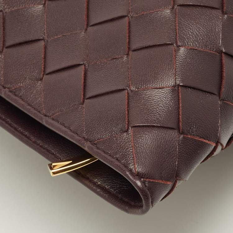 Pre Owned Bottega Veneta BV Twist Dark Burgundy Intrecciato Leather Clutch