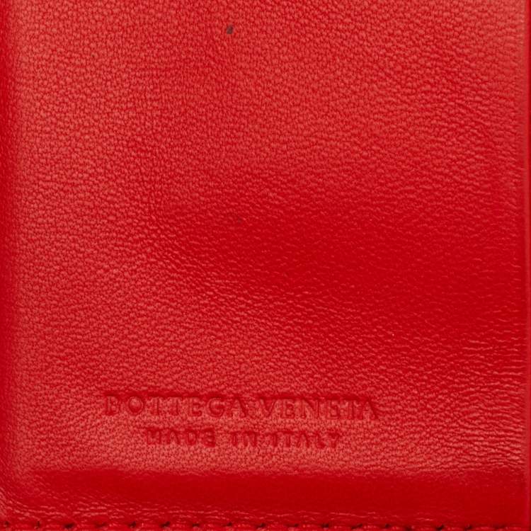 مملوكة مسبقًا Bottega Veneta Red Intrecciato Leather and Snakeskin Leather Compact Wallet