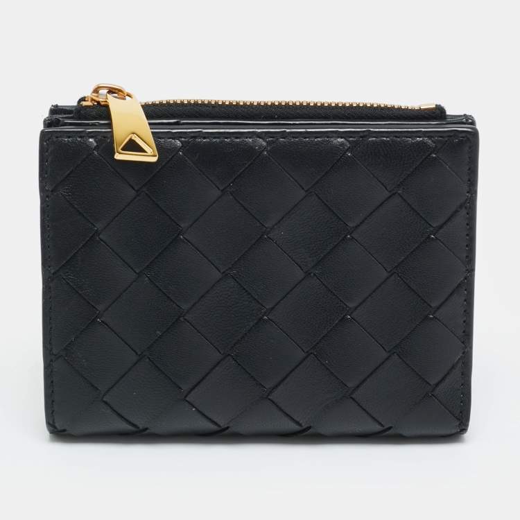 Pre Owned Bottega Veneta Black Intrecciato Leather Bifold Wallet