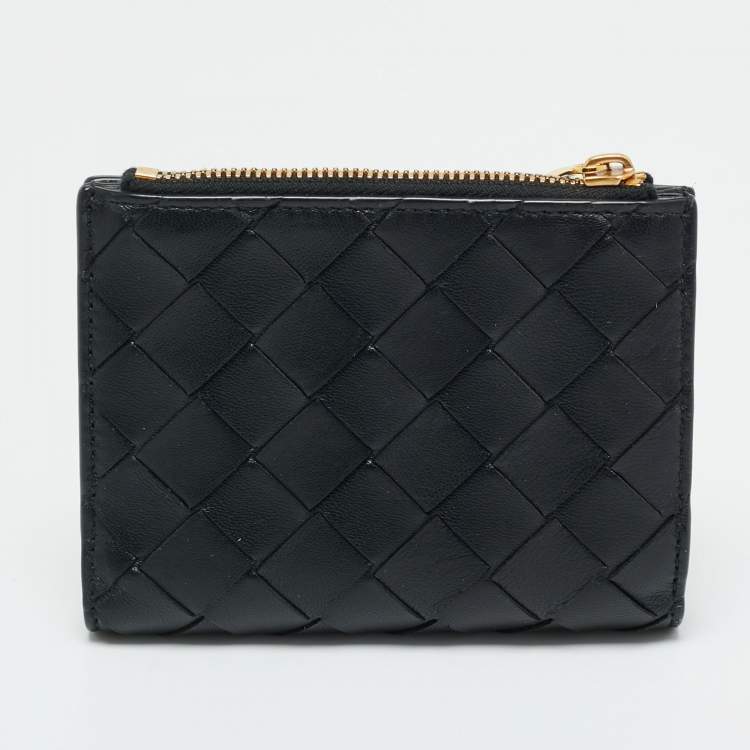 Pre Owned Bottega Veneta Black Intrecciato Leather Bifold Wallet