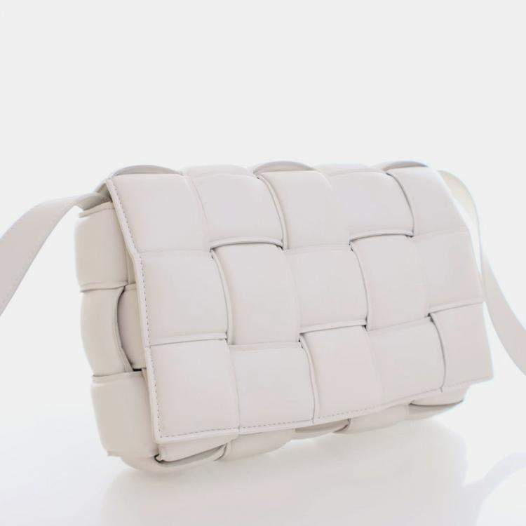 Pre Owned Bottega Veneta White Lambskin Padded Cassette
