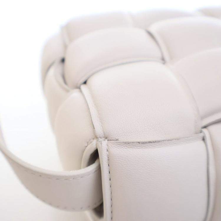 Pre Owned Bottega Veneta White Lambskin Padded Cassette